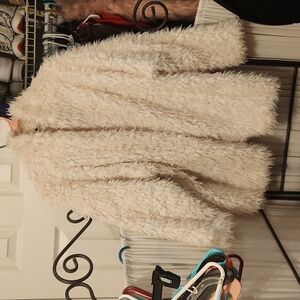 Express shaggy fur coat